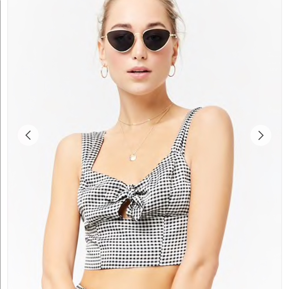 NEW XXI black/White checkered woven crop top